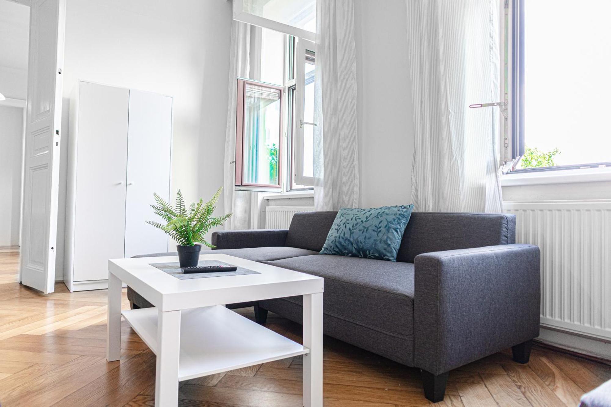 Appartamento Stylish 2br Retreat Steps From Akh & Volksoper *