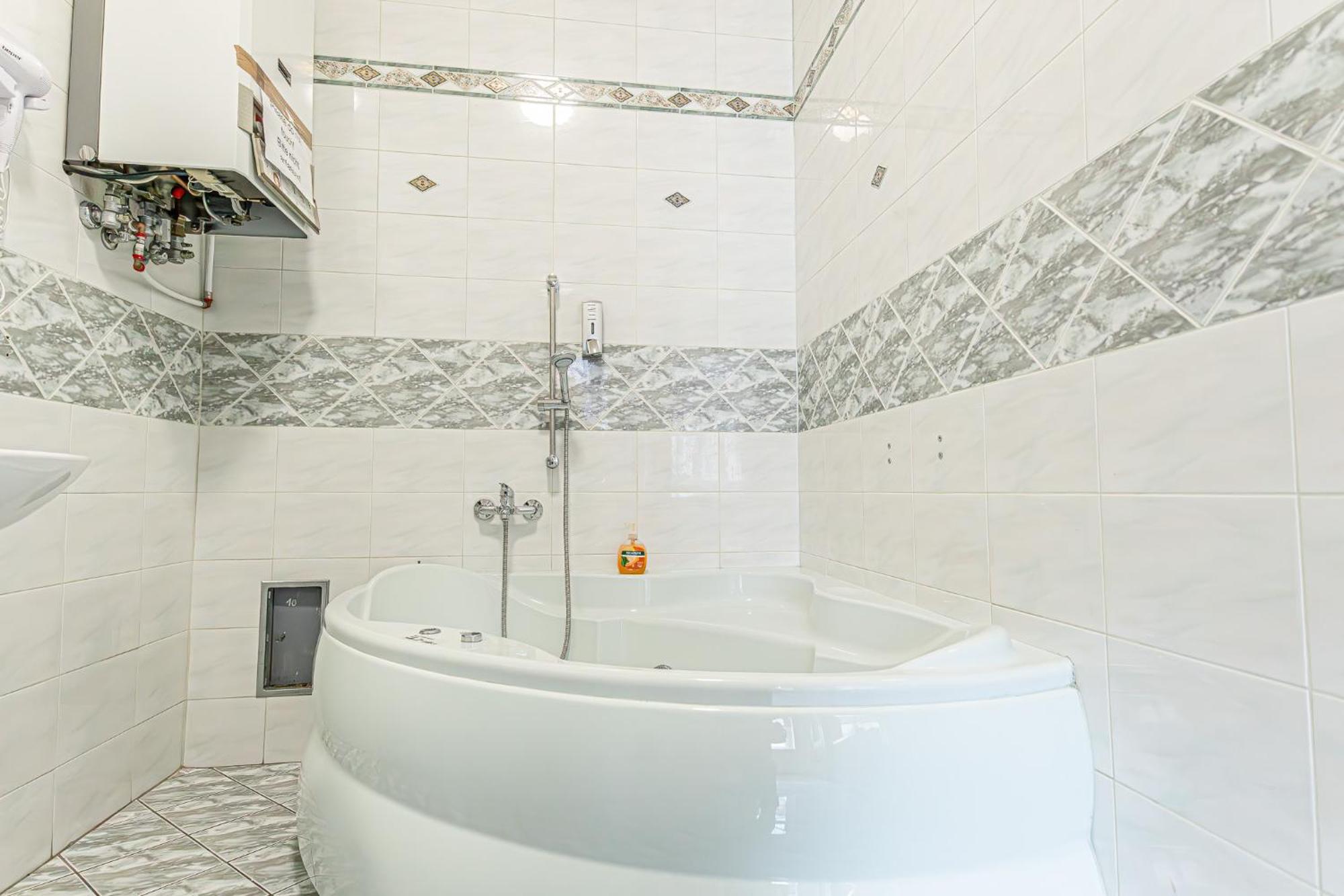 Appartamento Stylish 2br Retreat Steps From Akh & Volksoper