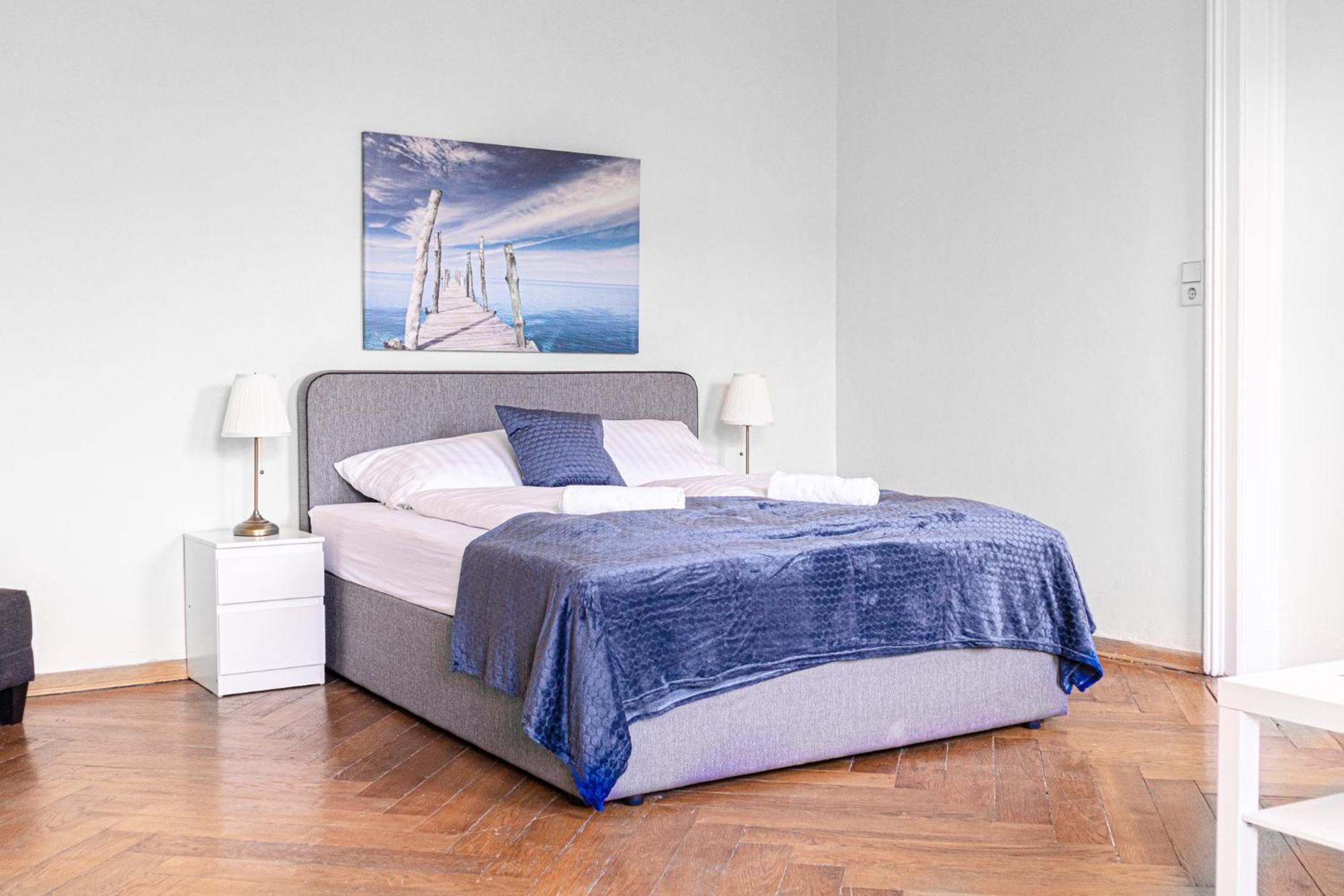 Stylish 2br Retreat Steps From Akh & Volksoper Appartamento Vienna